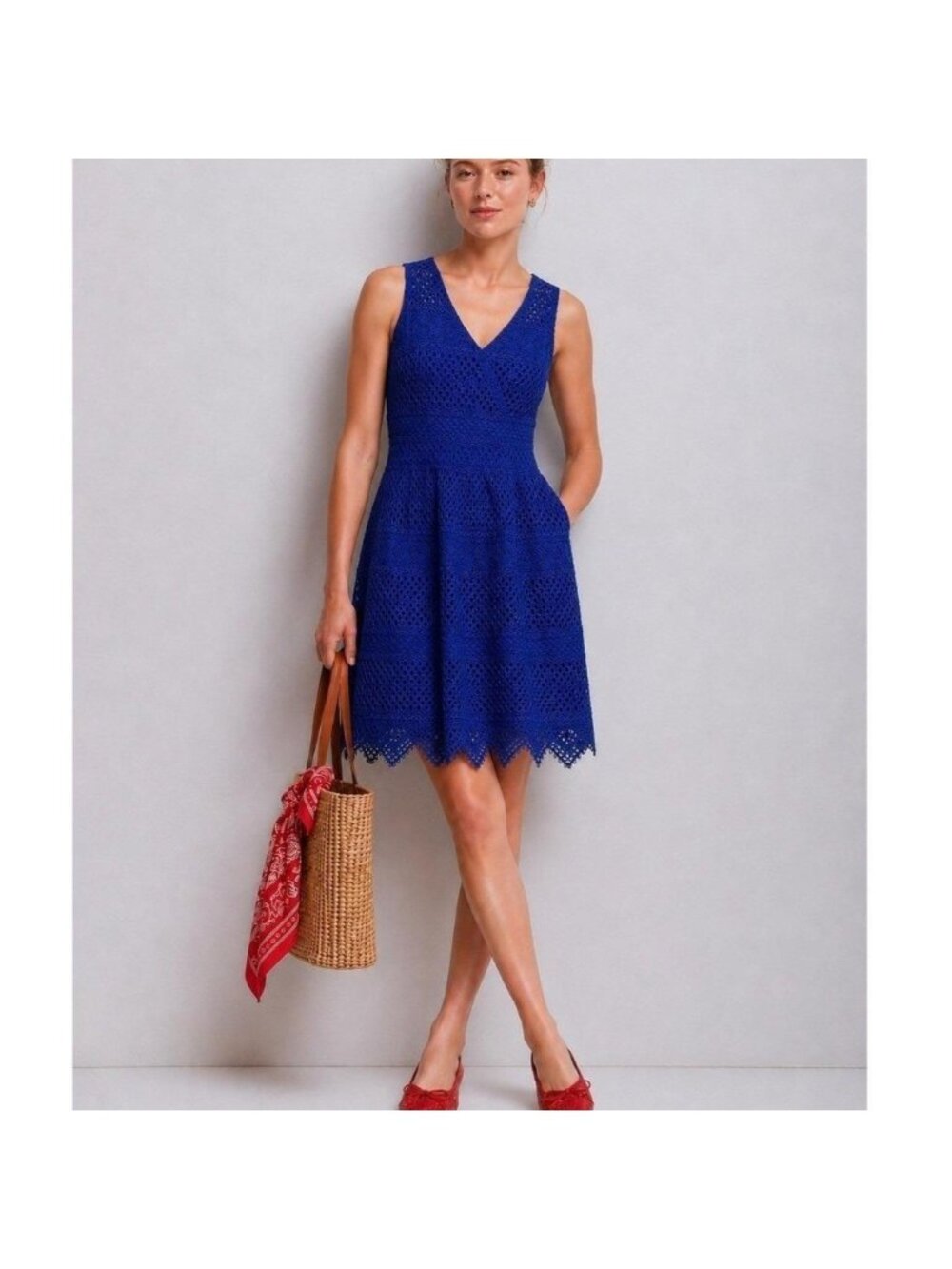 Banana Republic Royal Blue Lace Dress Sleeveless V-Neck Scalloped Hem 4 Party